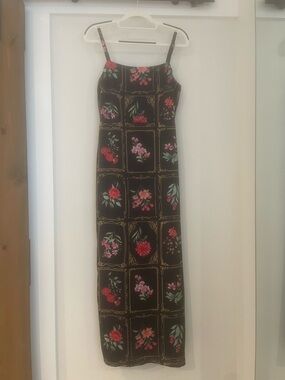 Taylor Floral Square-Print Black Maxi Dress sitze 2